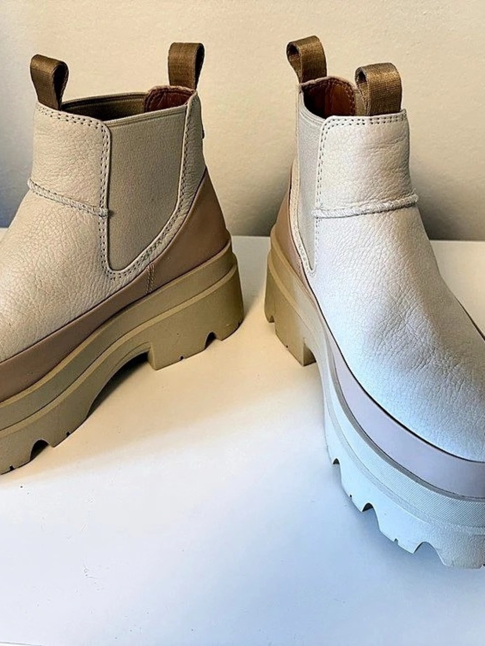UGG Brisbane Waterproof Platform Chelsea Bootie